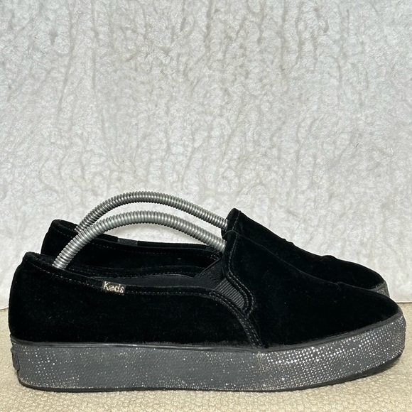 Keds Womens Black Velvet Crystal SlipOn Casual Fashion Sneakers Shoes SZ 7.5 - Picture 1 of 11